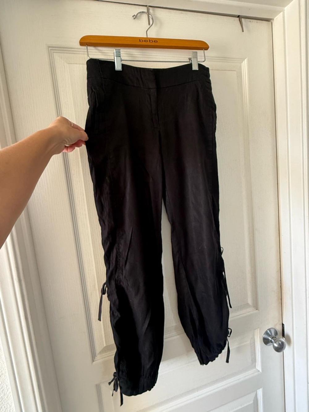 Beautifully kept bebe Black Women’s 100% Linen Drawstring Pants